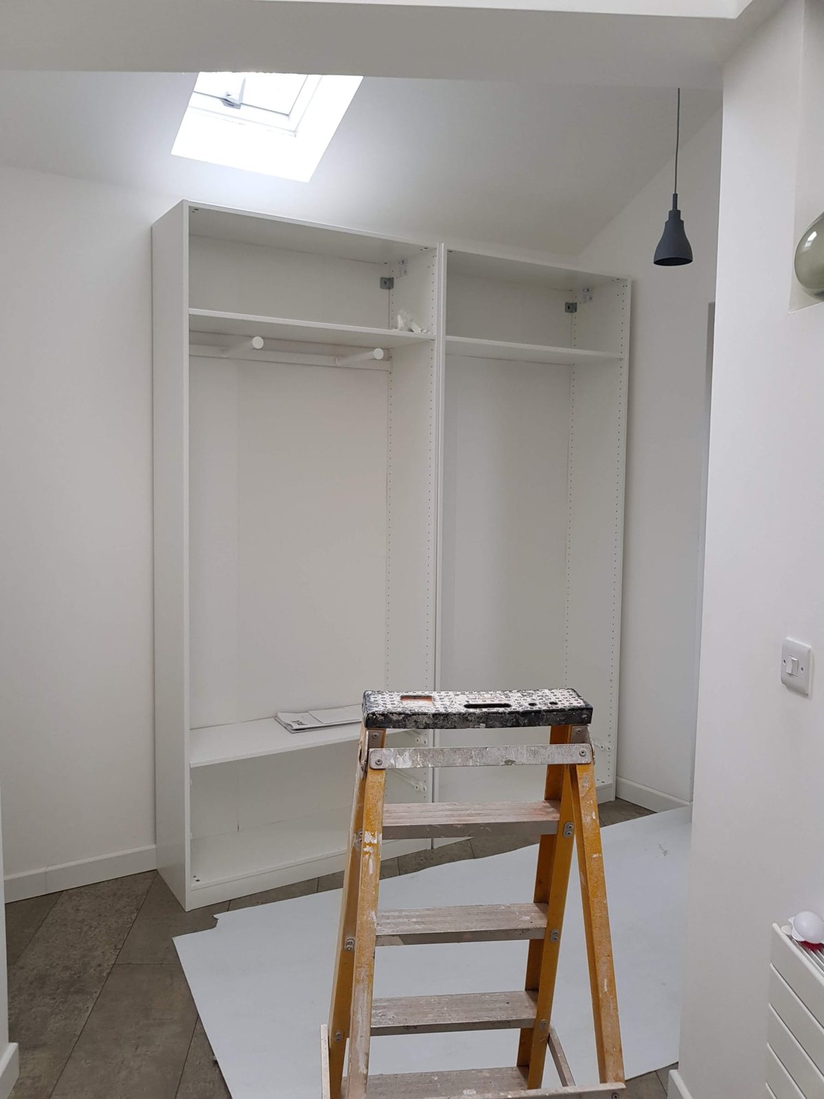 Hook Heath, Woking, installation, image 1